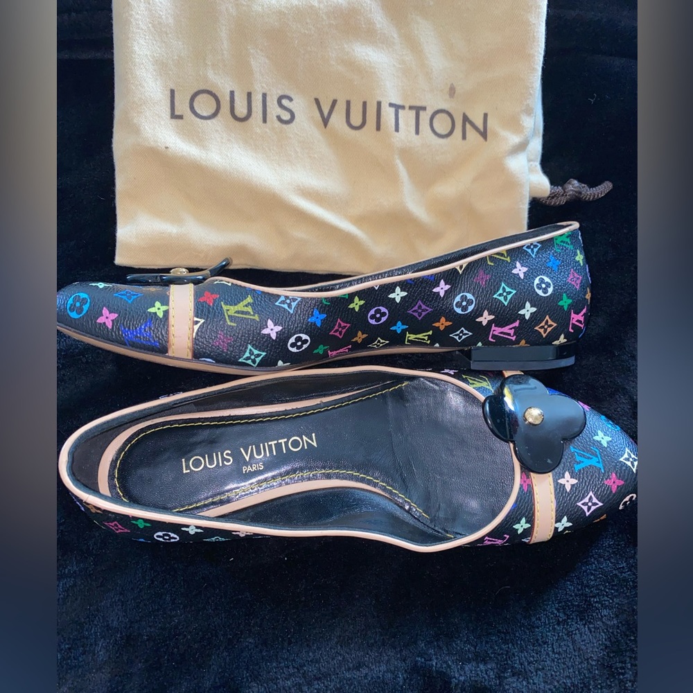 Pre-Loved Louis Vuitton Flats - Picture 4 of 12